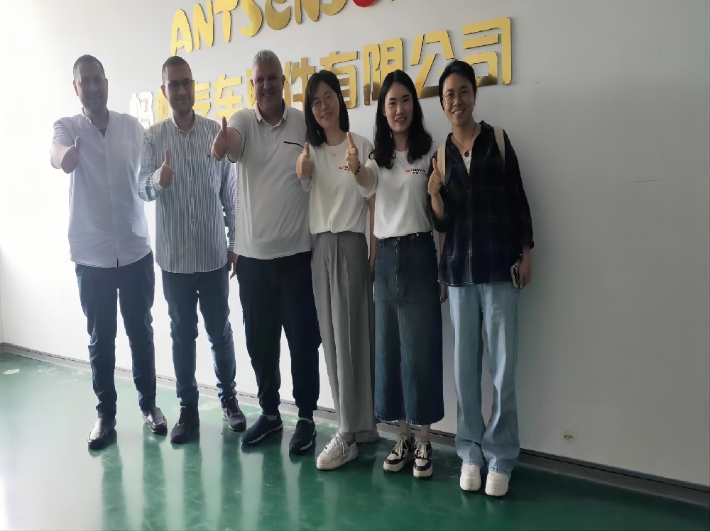 Company News---Welcome customers from Egypt to visit our company
